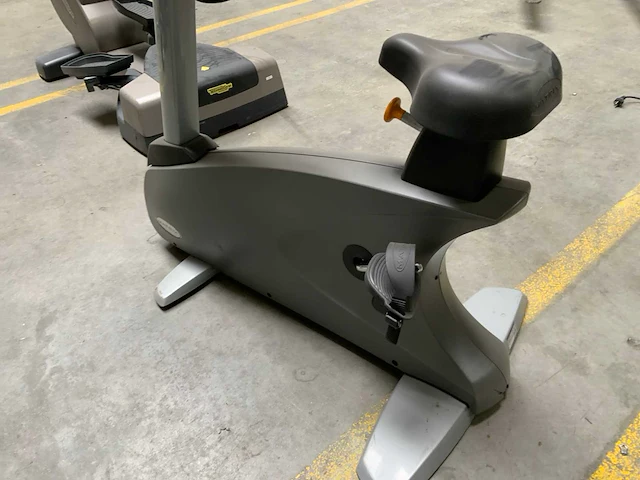 Matrix u5x uprightbike home trainer - afbeelding 5 van  5