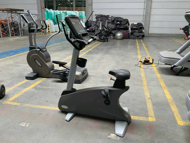 Matrix u5x uprightbike home trainer - afbeelding 4 van  5