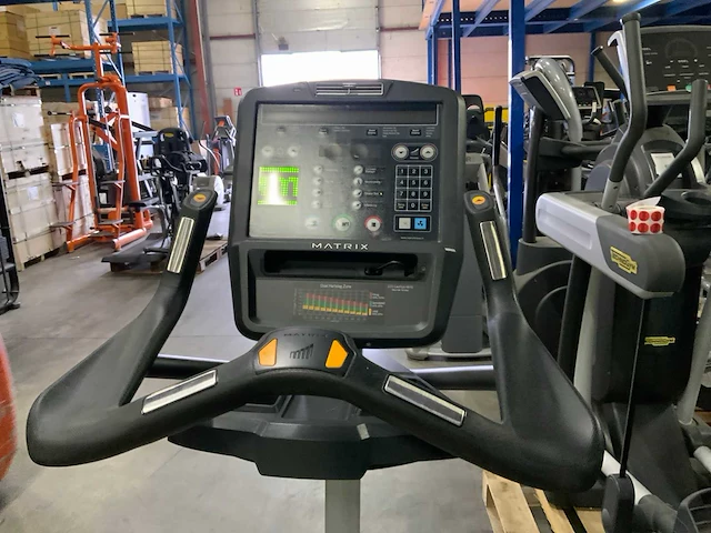 Matrix u5x uprightbike home trainer - afbeelding 3 van  6
