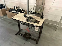 Mauser special 2naalds safety stitch machine met boventransport en draadaf- snijder type 9732-432 5x5 - afbeelding 1 van  6