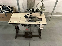 Mauser special 2naalds safety stitch machine met boventransport en draadaf- snijder type 9732-432 5x5 - afbeelding 3 van  6