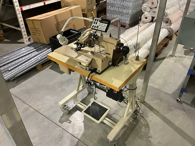 Mauser special blindzoommachine met draadafsnijder type m80 - afbeelding 1 van  5