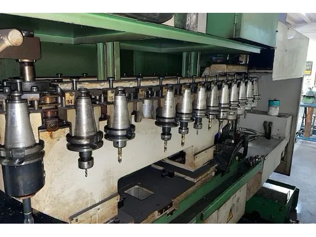 Mazak ajv 32 - afbeelding 4 van  15