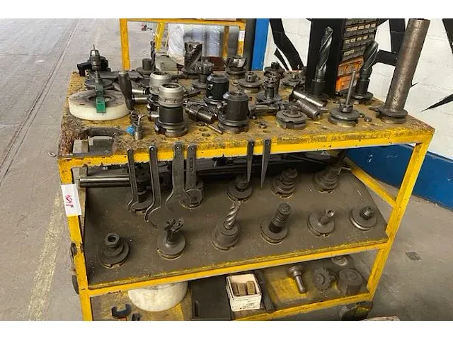 Mazak ajv 32 - afbeelding 6 van  15