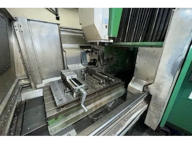 Mazak ajv 32 - afbeelding 8 van  15
