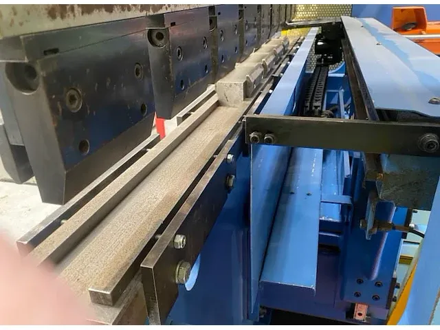 Mazak apex 50 cnc kantbank - afbeelding 8 van  9