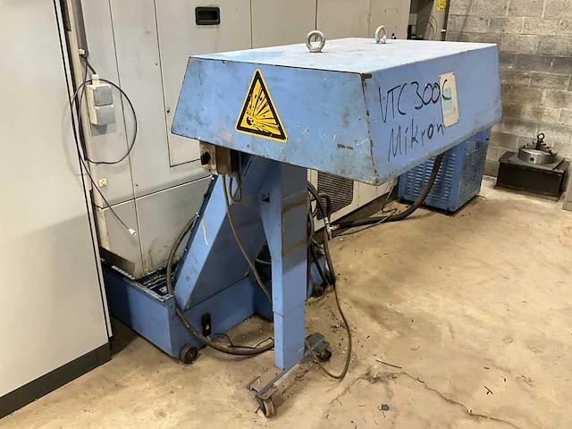 Mazak vtc-300c cnc freesmachine - afbeelding 7 van  37