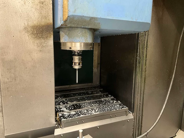 Mazak vtc-300c cnc freesmachine - afbeelding 10 van  37