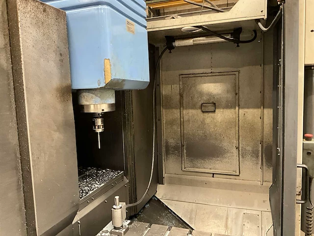 Mazak vtc-300c cnc freesmachine - afbeelding 11 van  37