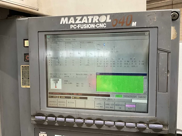 Mazak vtc-300c cnc freesmachine - afbeelding 16 van  37