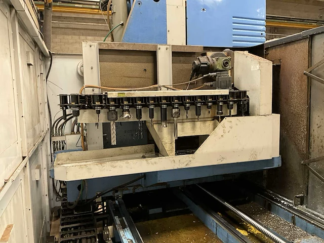 Mazak vtc-300c cnc freesmachine - afbeelding 21 van  37