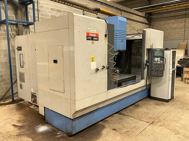 Mazak vtc-300c cnc freesmachine - afbeelding 12 van  37