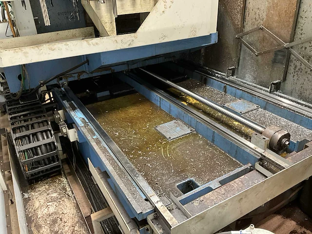 Mazak vtc-300c cnc freesmachine - afbeelding 24 van  37