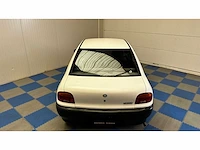 Mazda - 1999 - 121 - personenauto - afbeelding 2 van  39