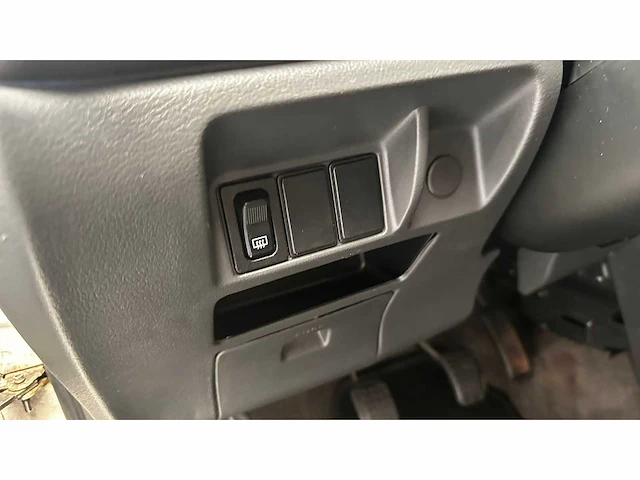 Mazda - 1999 - 121 - personenauto - afbeelding 14 van  39