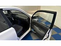 Mazda - 1999 - 121 - personenauto - afbeelding 21 van  39