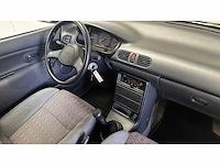 Mazda - 1999 - 121 - personenauto - afbeelding 24 van  39