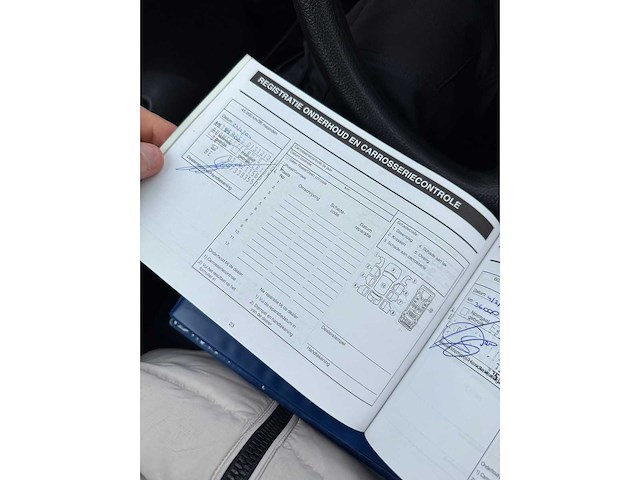 Mazda - 2001 - 123 - personenauto - afbeelding 10 van  23