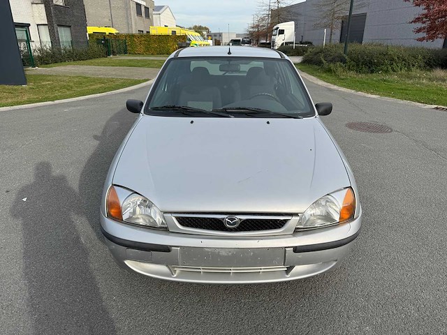 Mazda - 2001 - 123 - personenauto - afbeelding 19 van  23