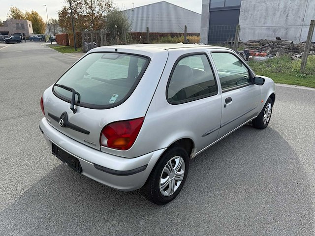 Mazda - 2001 - 123 - personenauto - afbeelding 21 van  23