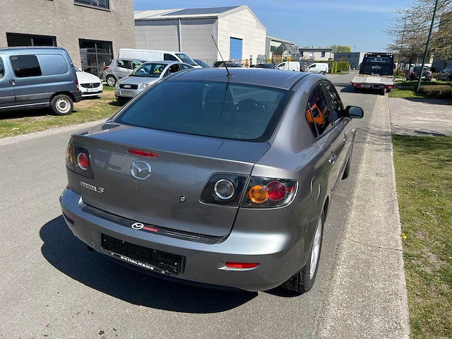 Mazda - 2005 - 3 - personenauto - afbeelding 1 van  18
