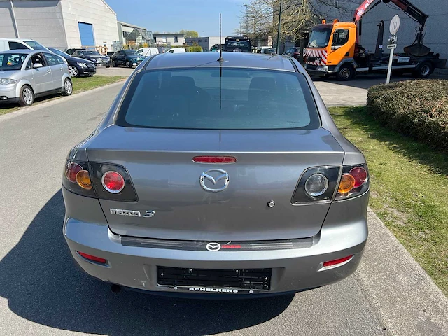 Mazda - 2005 - 3 - personenauto - afbeelding 11 van  18