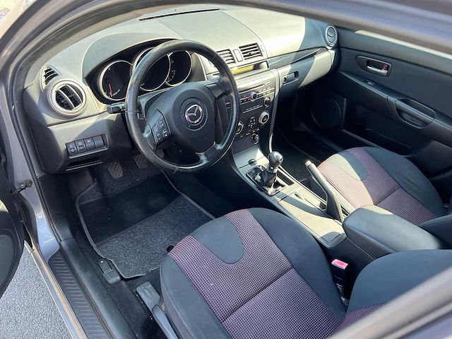 Mazda - 2005 - 3 - personenauto - afbeelding 14 van  18