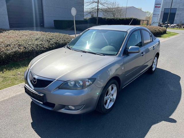 Mazda - 2005 - 3 - personenauto - afbeelding 2 van  18