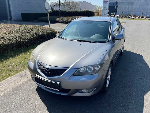 Mazda - 2005 - 3 - personenauto - afbeelding 17 van  18