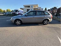 Mazda - 323 fastbreak - 1.6i exclusive - car - 2003 - afbeelding 1 van  14