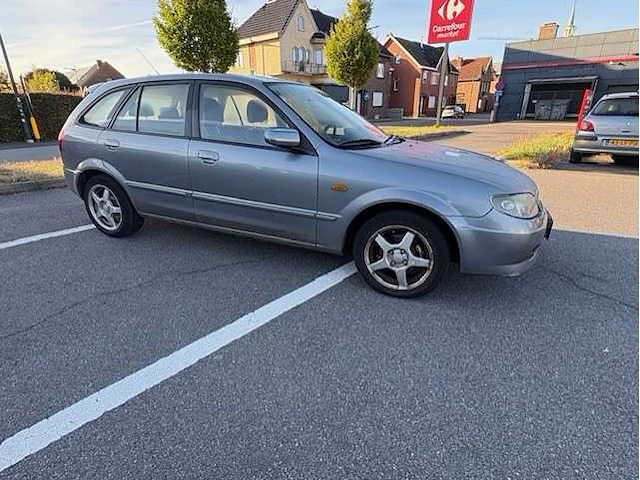Mazda - 323 fastbreak - 1.6i exclusive - car - 2003 - afbeelding 9 van  14