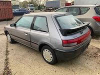 Mazda 323 oldtimer - afbeelding 6 van  11
