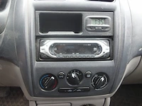 Mazda 323f - afbeelding 5 van  18