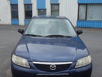 Mazda 323f - afbeelding 12 van  18