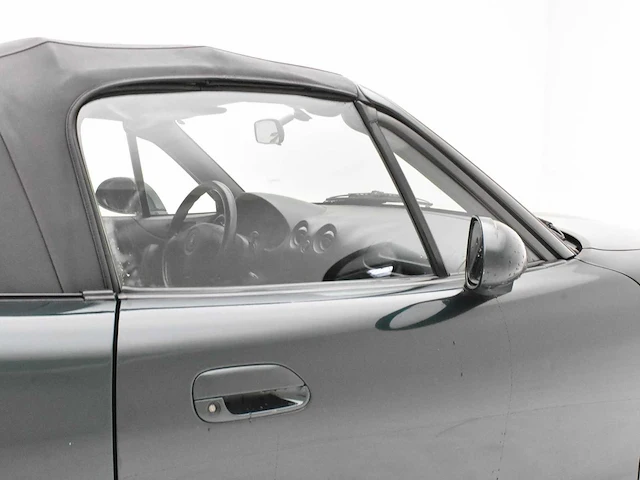 Mazda mx-5 cabrio - afbeelding 37 van  46