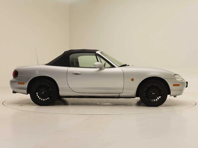 Mazda mx5 - afbeelding 23 van  31