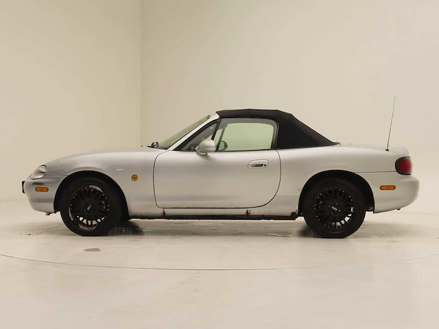 Mazda mx5 - afbeelding 26 van  31
