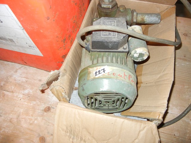 Mazoutpomp met dieselplus - afbeelding 1 van  2