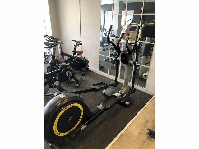 Mbh m-8809el elliptical trainer (demo) - afbeelding 1 van  4