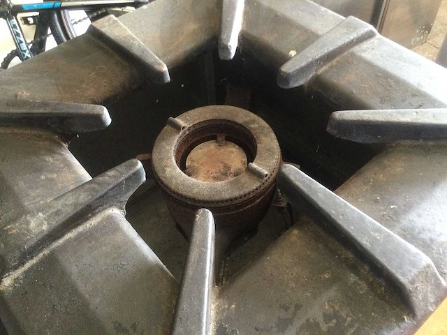 Mbm - grondvuur - fornuis - afbeelding 2 van  3