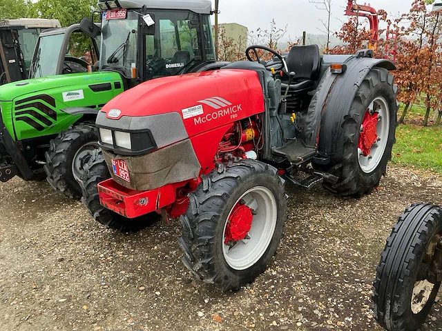 Mccormick f80-4 tractor - afbeelding 1 van  9