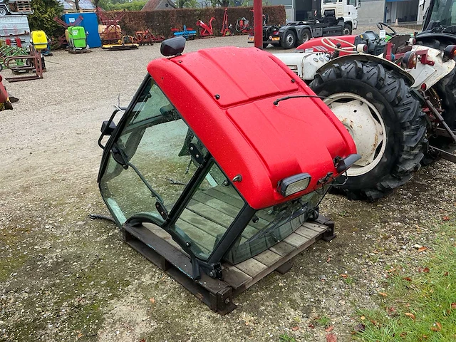 Mccormick tractor cabine - afbeelding 4 van  4