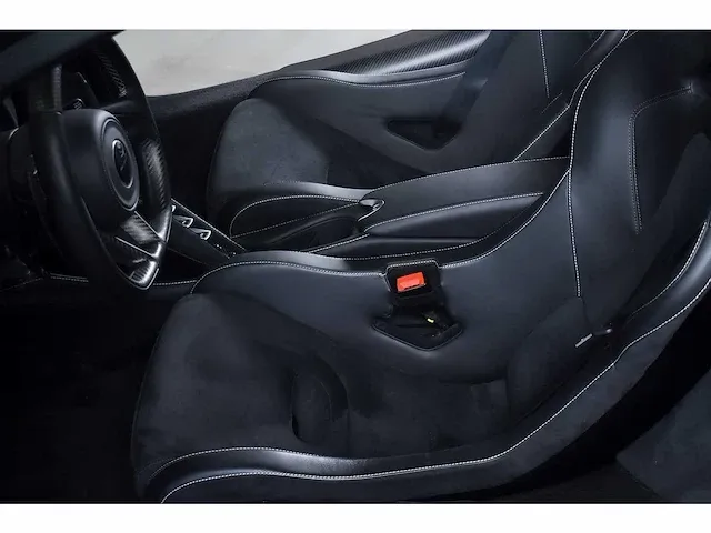 Mclaren 720s coupe 4,0l v8 twin turbo - 2018 - afbeelding 66 van  88
