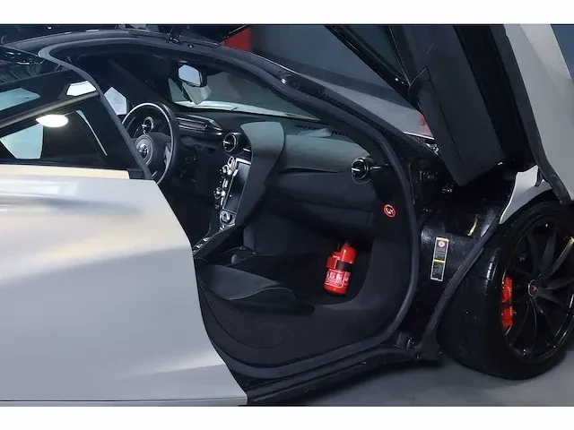 Mclaren 720s coupe 4,0l v8 twin turbo - 2018 - afbeelding 75 van  88