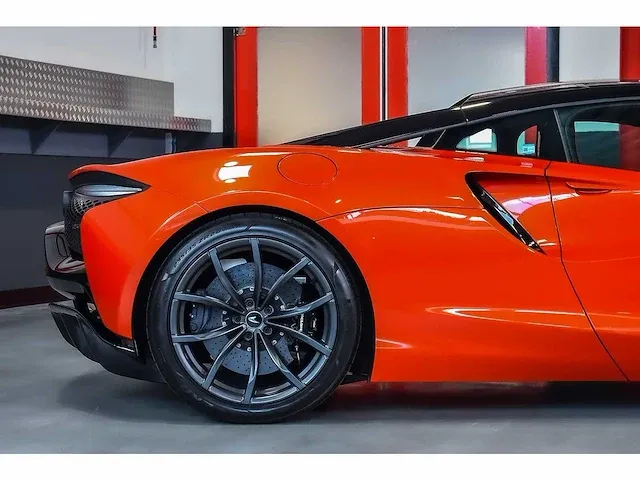Mclaren artura coupe 3,0l twin turbocharged v6 - 2023 - afbeelding 8 van  100