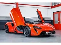 Mclaren artura coupe 3,0l twin turbocharged v6 - 2023