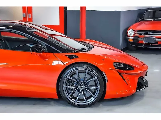 Mclaren artura coupe 3,0l twin turbocharged v6 - 2023 - afbeelding 28 van  100