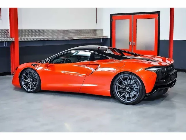 Mclaren artura coupe 3,0l twin turbocharged v6 - 2023 - afbeelding 49 van  100