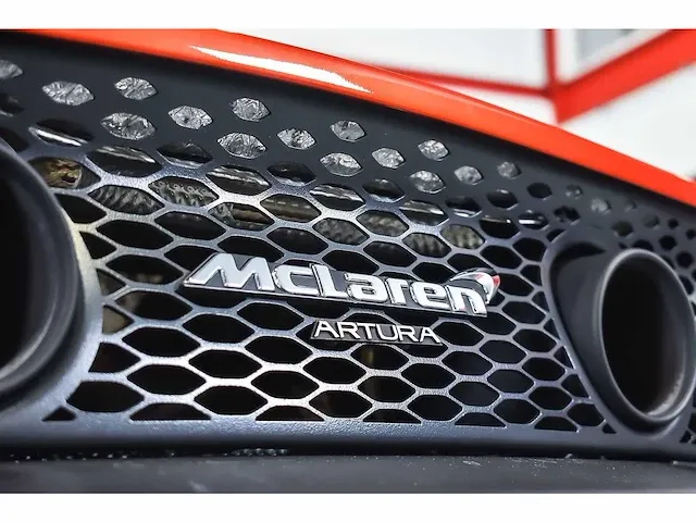 Mclaren artura coupe 3,0l twin turbocharged v6 - 2023 - afbeelding 64 van  100