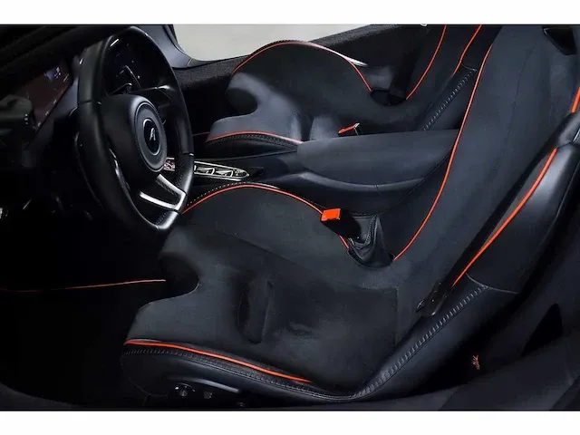 Mclaren artura coupe 3,0l twin turbocharged v6 - 2023 - afbeelding 83 van  100
